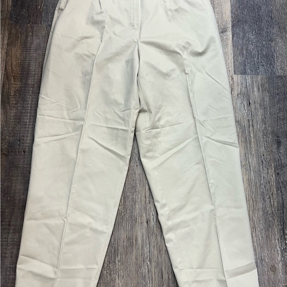 NWT Women’s LL Bean Khaki’s Size 18 - Picture 3 of 5
